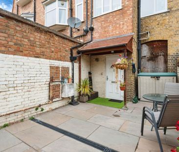 2 Bed Maisonette, Upper Richmond Road West, SW14 - Photo 6