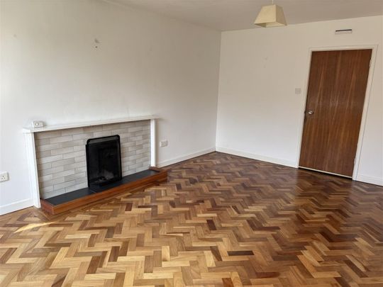 4 BED Detached house To rent - Photo 1