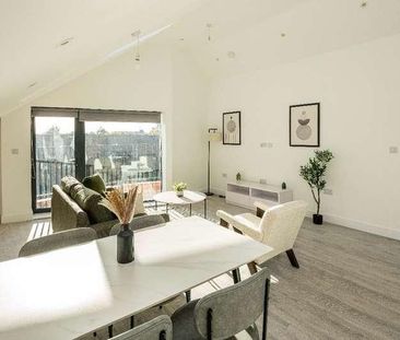 Cuckoo Hall Lane, London, N9 - Photo 1