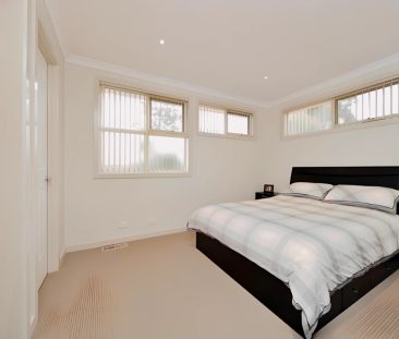 3 Bed, 2 Bath - Photo 5