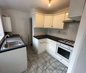 Lime Grove, Newark, Nottinghamshire, NG24 - Photo 1