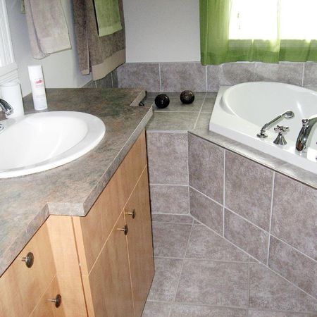 🏡 Magnifique jumelé sur 3 étages secteur Lac Boivin - Photo 4