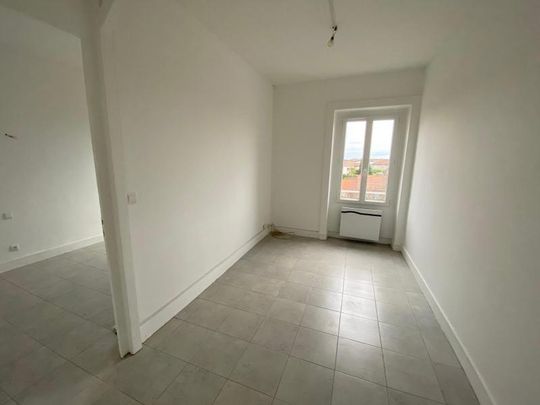 Location Appartement 2 pièces 34m² DECINES CHARPIEU 69150 - Photo 1