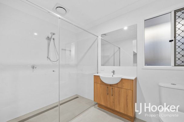 Brand New | 2 Living Zones | Modern & Low-Maintenance - Photo 1