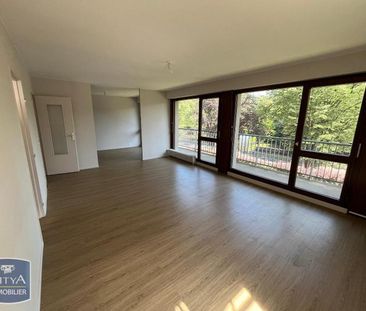 Location Appartement 4 pièces 108m² ROUBAIX 59100 - Photo 4