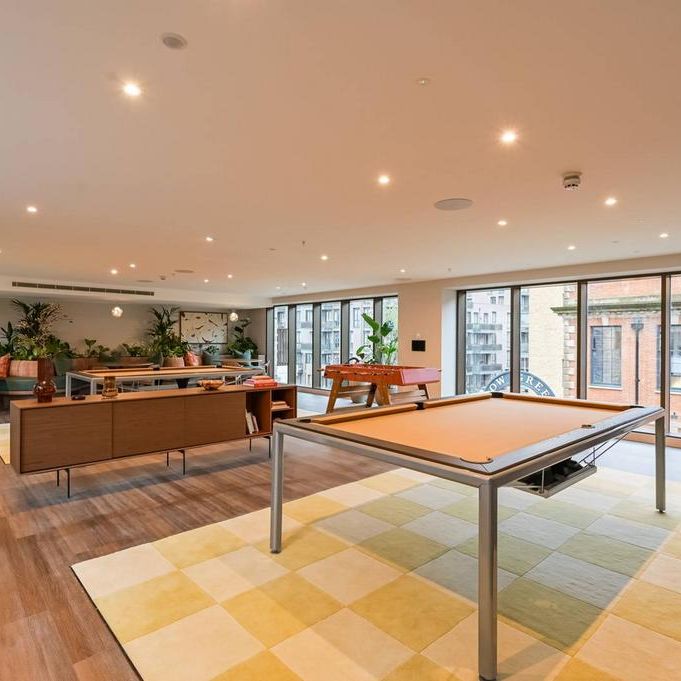 Studio to rent - Photo 1