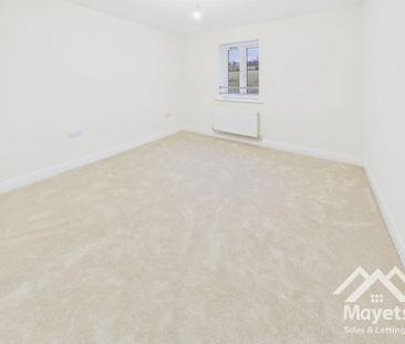 3 bedroom semi-detached house to rent - Photo 6