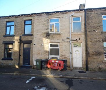 2 bedroom terraced house to rent - Photo 4