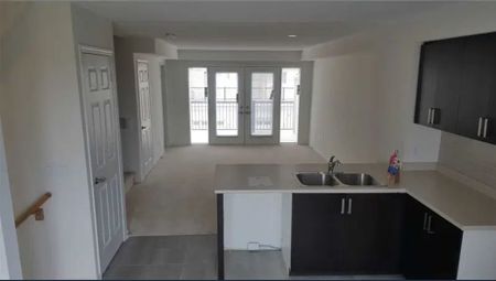 For Lease - 1 BECKENROSE Court Unit# 66, Brampton, Ontario - Photo 3