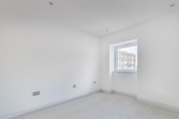 3 bedroom flat to rent - Photo 1