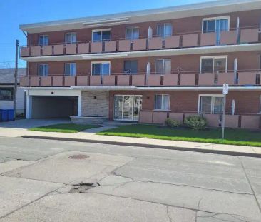 Hidden Gem | Professionally Renovated | One Bedroom | Ground Floor ... - Photo 1