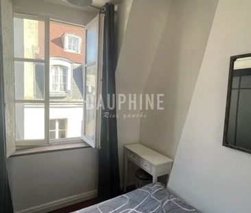 Appartement à louer à Paris 6Ème - Photo 2