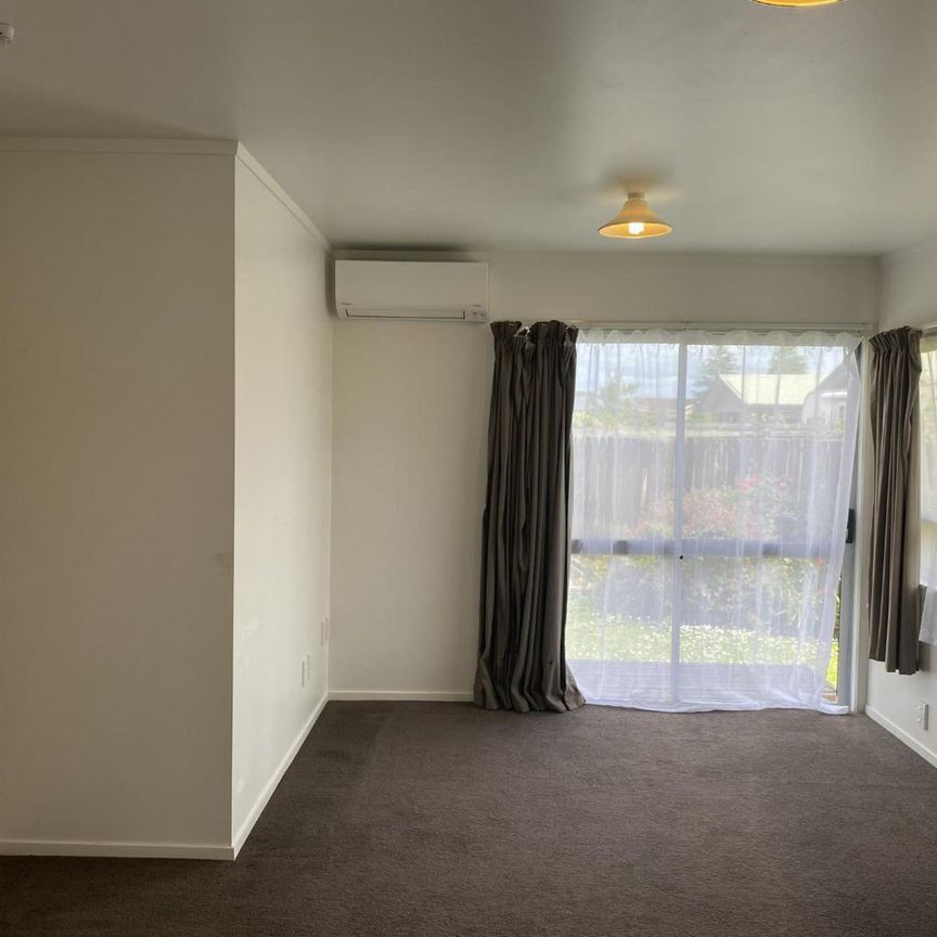 Onerahi two bedroom - Photo 1