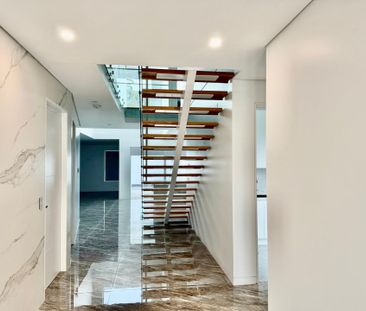 Brand New Luxury Double Storey Home - Photo 2