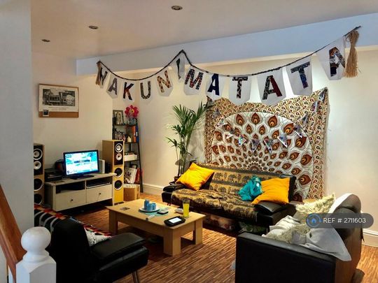 6 bedroom terraced house to rent - Photo 1