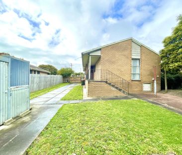 9 Manuka Street Churchill VIC - Photo 6