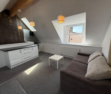 157 Clouds Hill Road, Bristol - Photo 1
