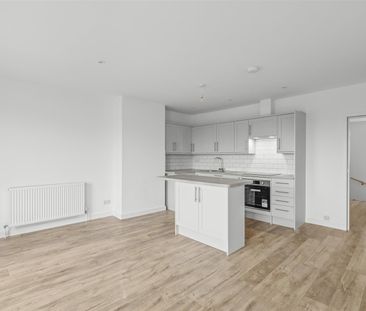 High Street, Lane End - Photo 5