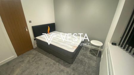 6 bedroom terraced house to rent - Photo 4