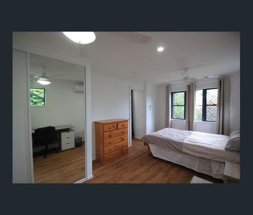 One of a Kind Gem in Kelso - Photo 5