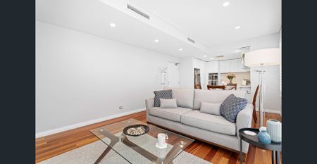 FULLY FURNISHED 3 BEDROOM AND 2 BATHROOM APARTMENT EAST PERTH! - Photo 4