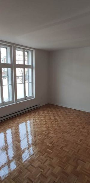 4 ½, 2 Chambres, Centre-sud, Près UQAM - Photo 1