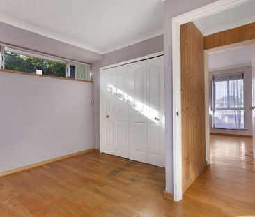 A Great Family Home - 6 Month Lease only!!! - Photo 3