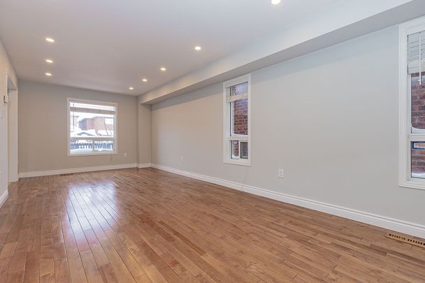 For Lease - 72 Sylwood Crescent, Vaughan, Ontario - Photo 1