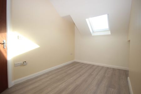 Apartment 2, 50 Upper Main Street, Buncrana, Co.Donegal F93 YH3N - Photo 4