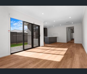 Brand New-Apply Now - Photo 3