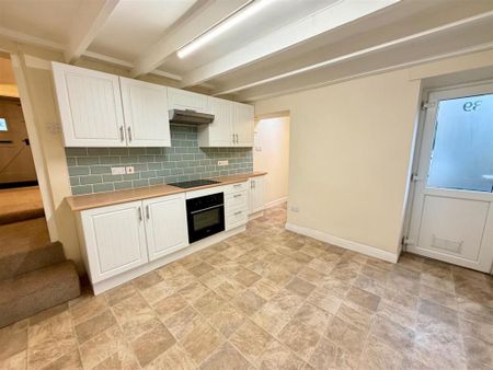 2 bedroom cottage to rent - Photo 2