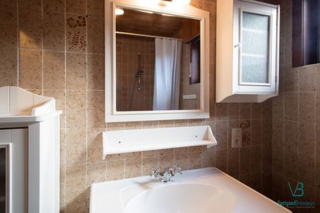 Ruime woning te huur in rustige woonwijk in Ename - Foto 4