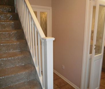 2 bedroom terraced house to rent - Photo 4