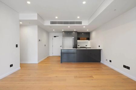 402/305 Trafalgar Street, Petersham. - Photo 2