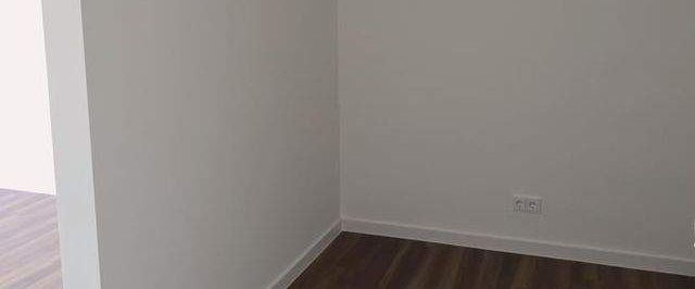 Lieblingsplatz im Erstbezug! Exklusives Bad, großer Balkon, Fußbodenheizung! - Foto 1