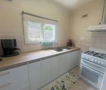 Period home in Moonee Ponds - Photo 6
