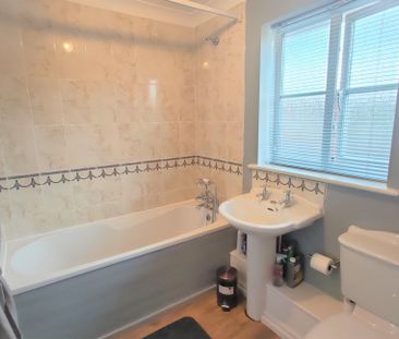 Myrtle Close, Bury St. Edmunds - Photo 6