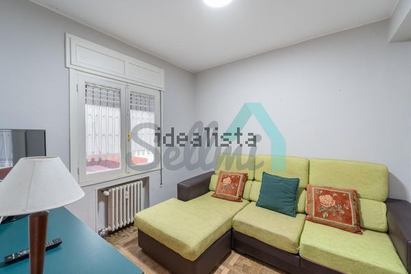 Alquiler de piso en Calle Pérez de la Sala - Foto 1