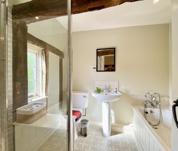 Charming Semi Detached Three Bedroom Cottage with Ground Floor WC, ... - Photo 6