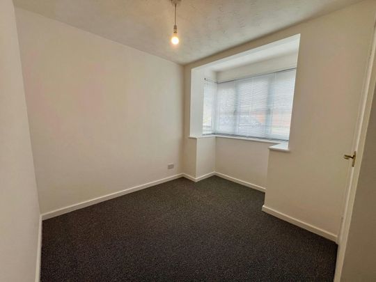 Flat to rent on - Photo 1