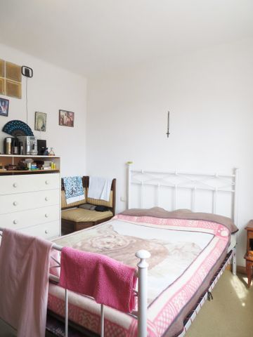 T2, 480€ H.C, Nîmes, rue Sainte-Félicité, 43m² - Photo 3