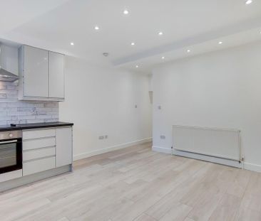 2 bedroom ground floor flat to rent - Photo 5