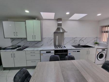 7 bedroom house to rent - Photo 2