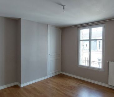 A LOUER : APPARTEMENT T2 QUARTIER DES PRÉBENDES JARDIN, CAVE ET CEL... - Photo 2