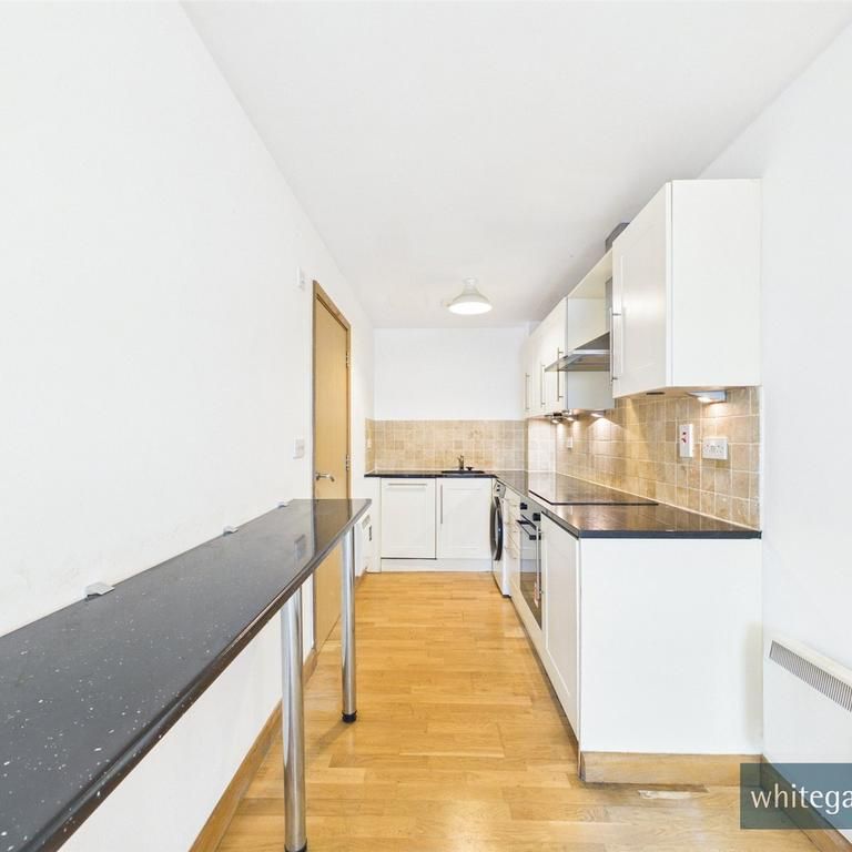 1 bedroom apartment to rent - Photo 1