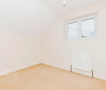 3 bedroom detached house to rent - Photo 4