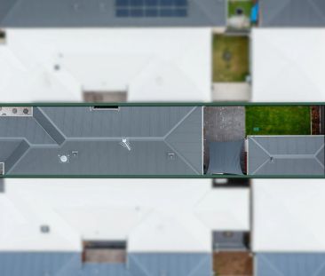 Modern home in new Lakelands. - Photo 1