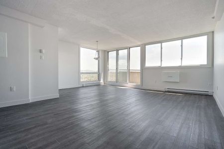 5740 Cavendish Boulevard, Côte Saint-Luc, QC - Photo 4