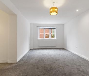4 bedroom end of terrace house to rent - Photo 6