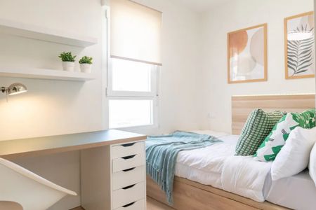 Avenida del Cardenal Herrera Oria, Madrid, Community of Madrid 28034 - Photo 3